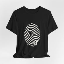 Close crop of the Fingerprint Tee ridge pattern on black fabric, view 4